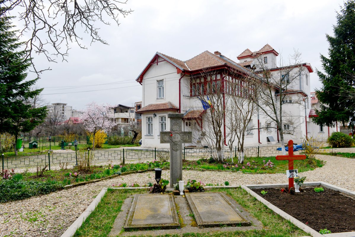 Biserica din Dealul Mărţişor 63222