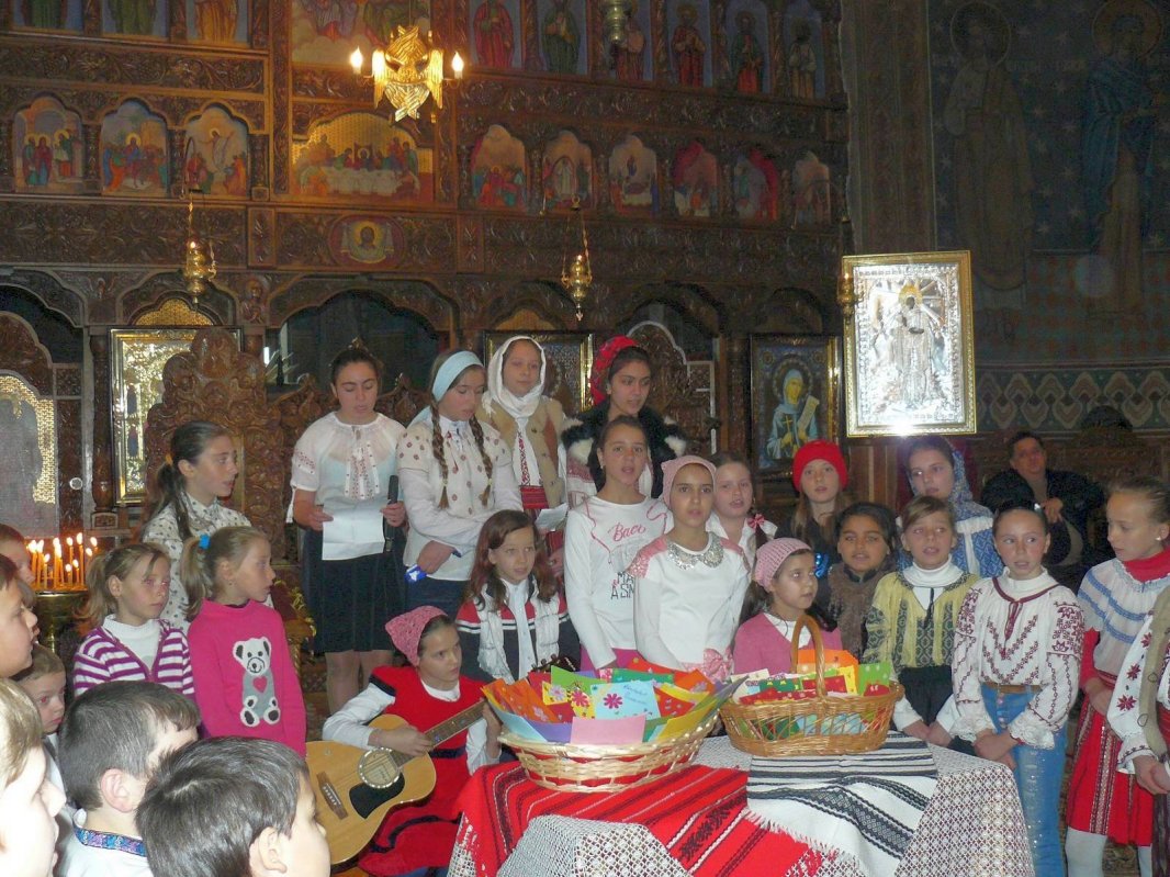 „Zâmbetul primăverii“, în Parohia Cotumba 63171