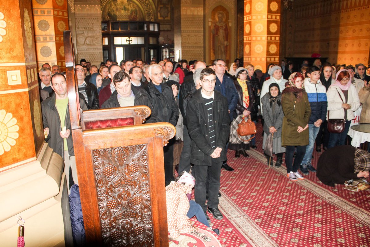 Bucurii duhovniceşti pentru credincioşii olteni 63121