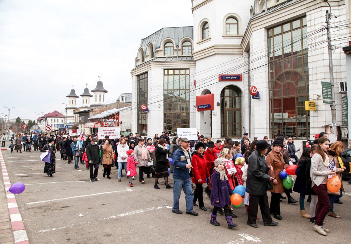 Împreună pentru viaţă şi familie 62796