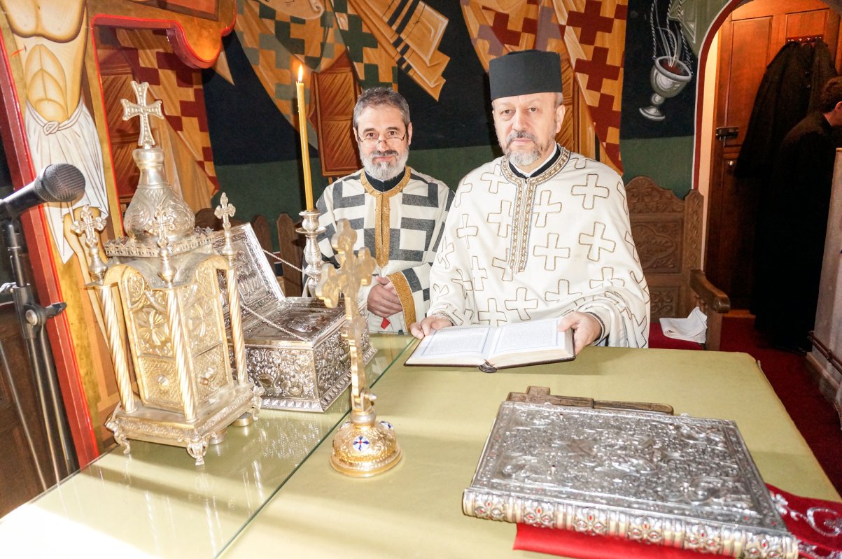 Hram la Biserica „Sfântul Grigorie Palama” din Bucureşti 62740