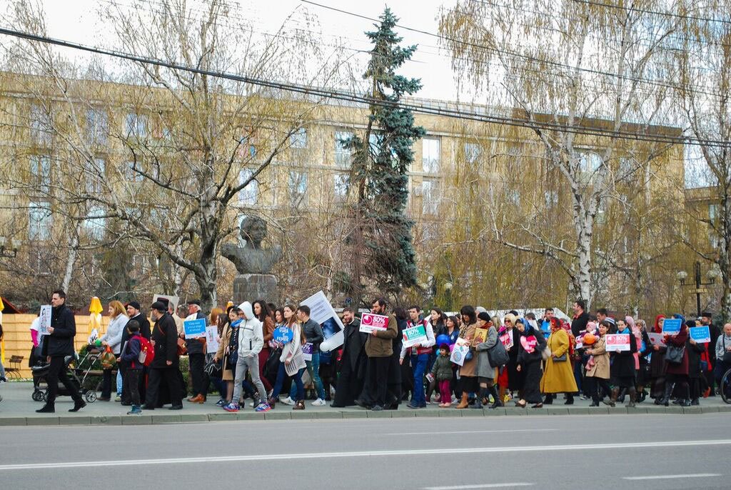Marşul pentru viaţă în oraşe prahovene 62743