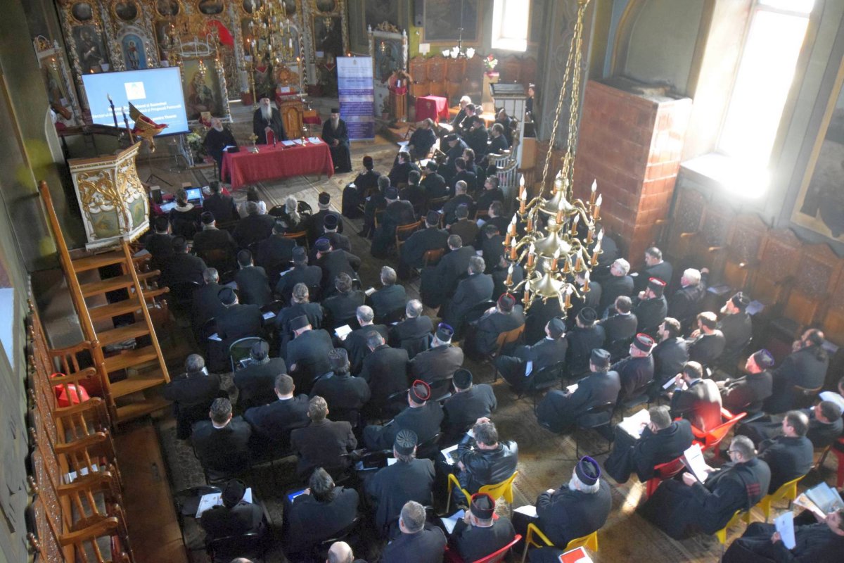 Preoţii din Protopopiatul Piatra Neamţ îndemnaţi să desfăşoare activităţi cu tinerii 62628