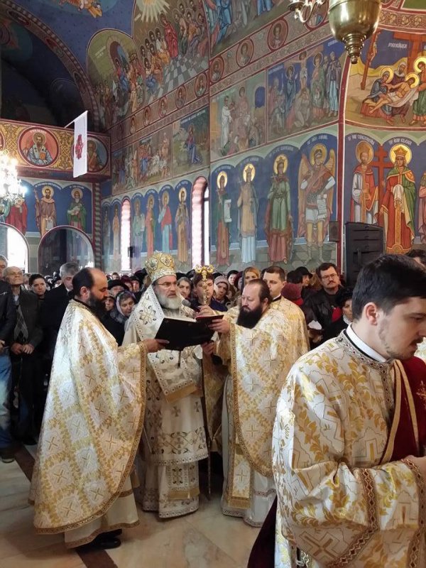 Sărbătoare în cartierul băcăuan Bistriţa Lac 62632