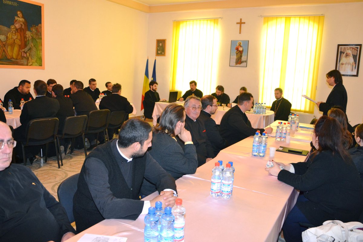 Tinerii, în atenția preoților și a profesorilor 62463