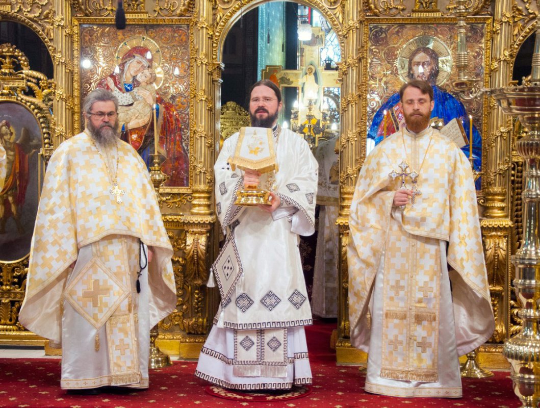 Slujiri arhierești în Capitală 62367