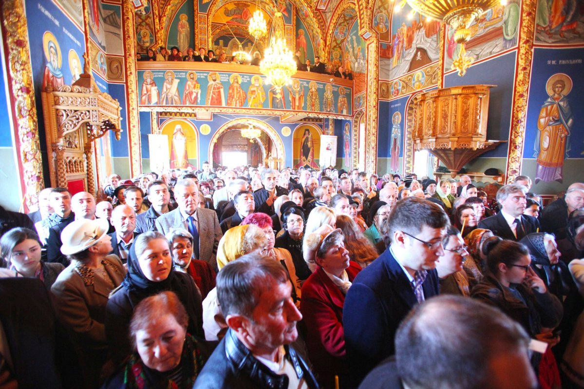 Slujiri arhiereşti în Duminica Sfintei Cruci 62331