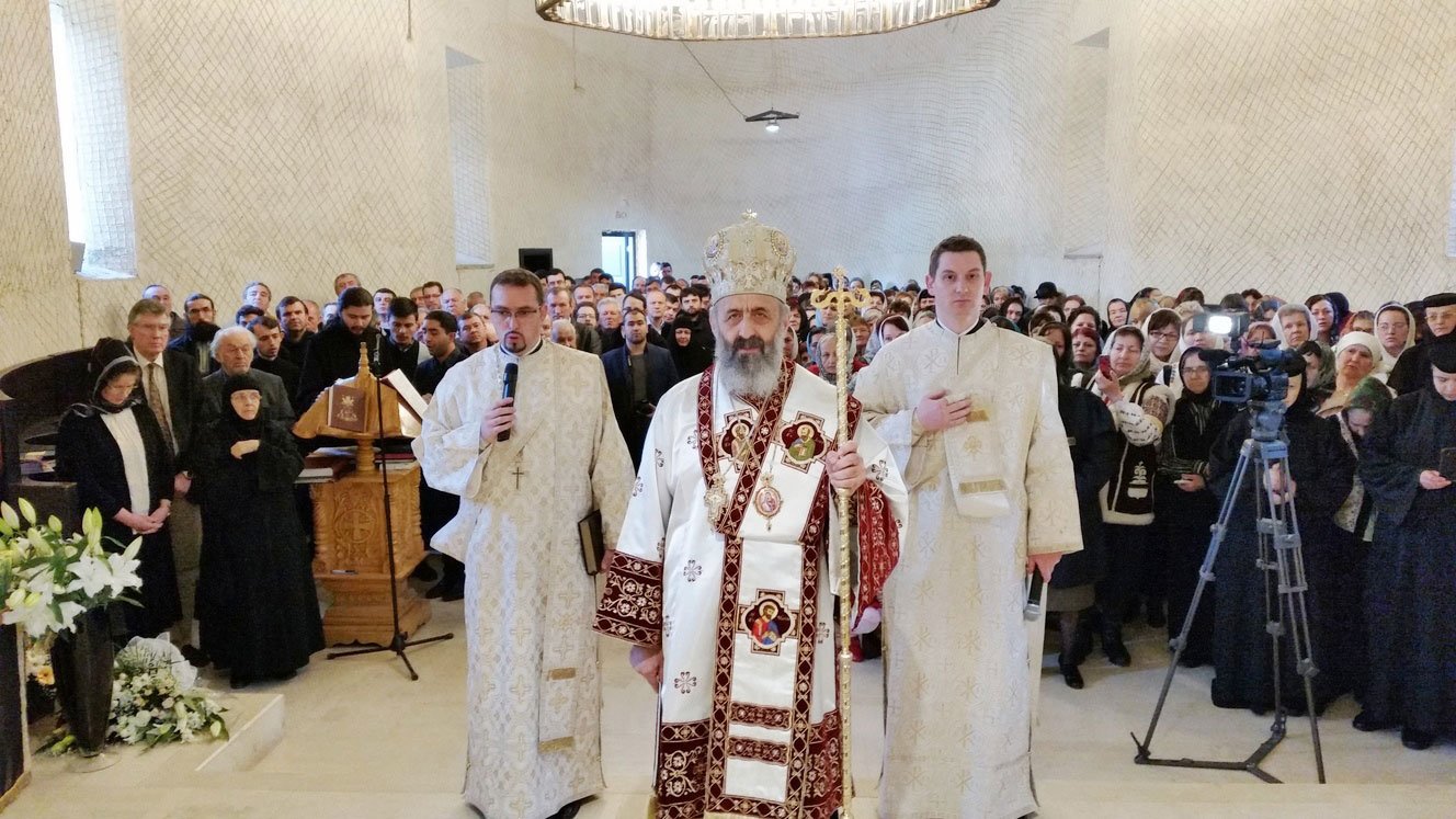 Slujiri arhiereşti în Duminica Sfintei Cruci 62332