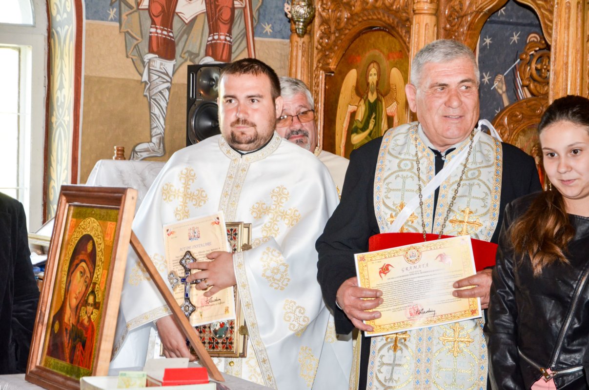 Un nou preot paroh la Poiana Mare 62289