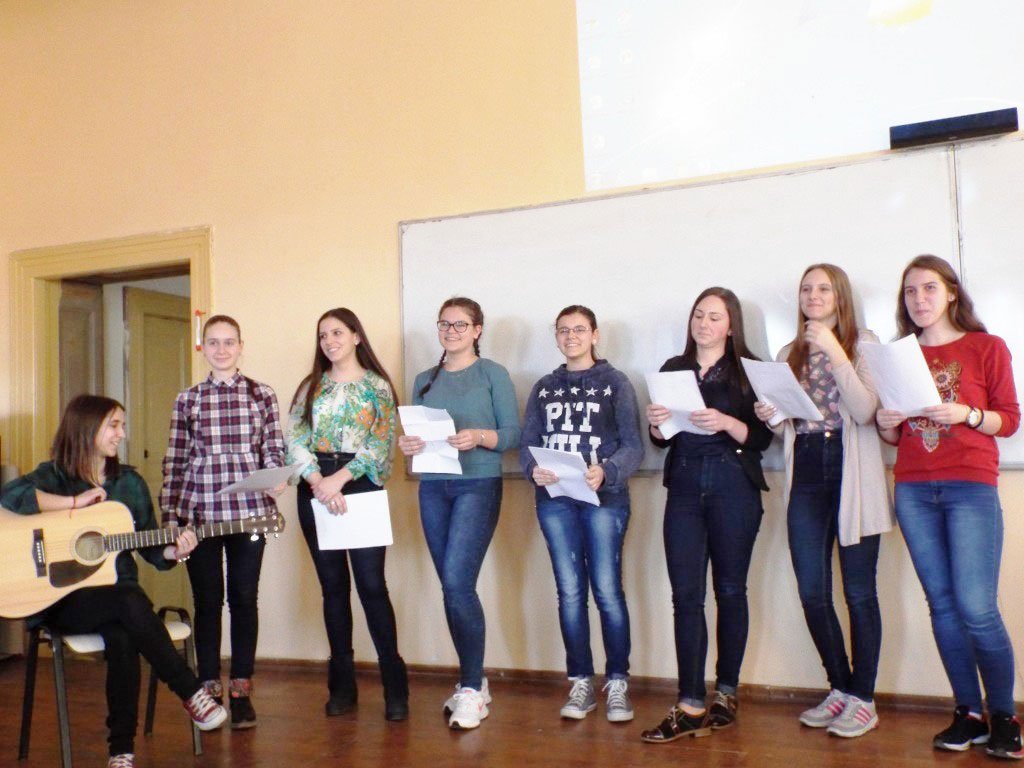 Întâlniri şi activităţi de socializare cu tinerii din Protopopiatul Blaj 62202