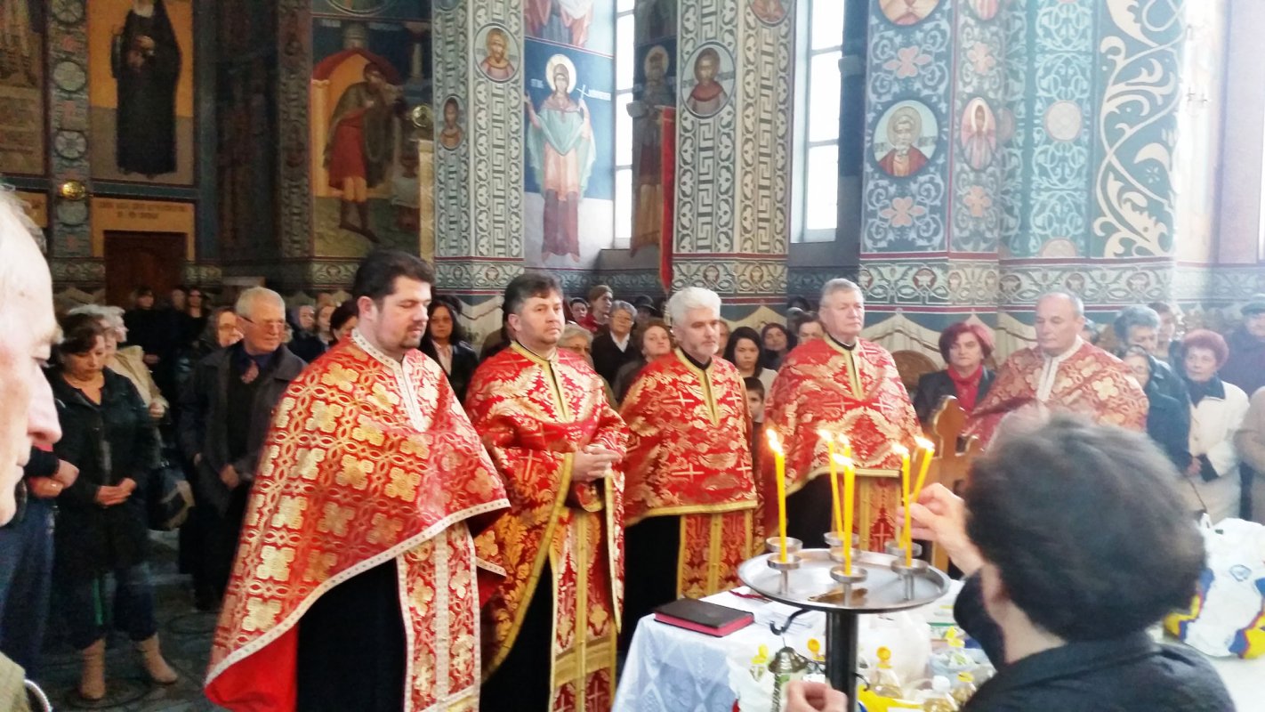 Seri duhovniceşti în trei parohii clujene 62154