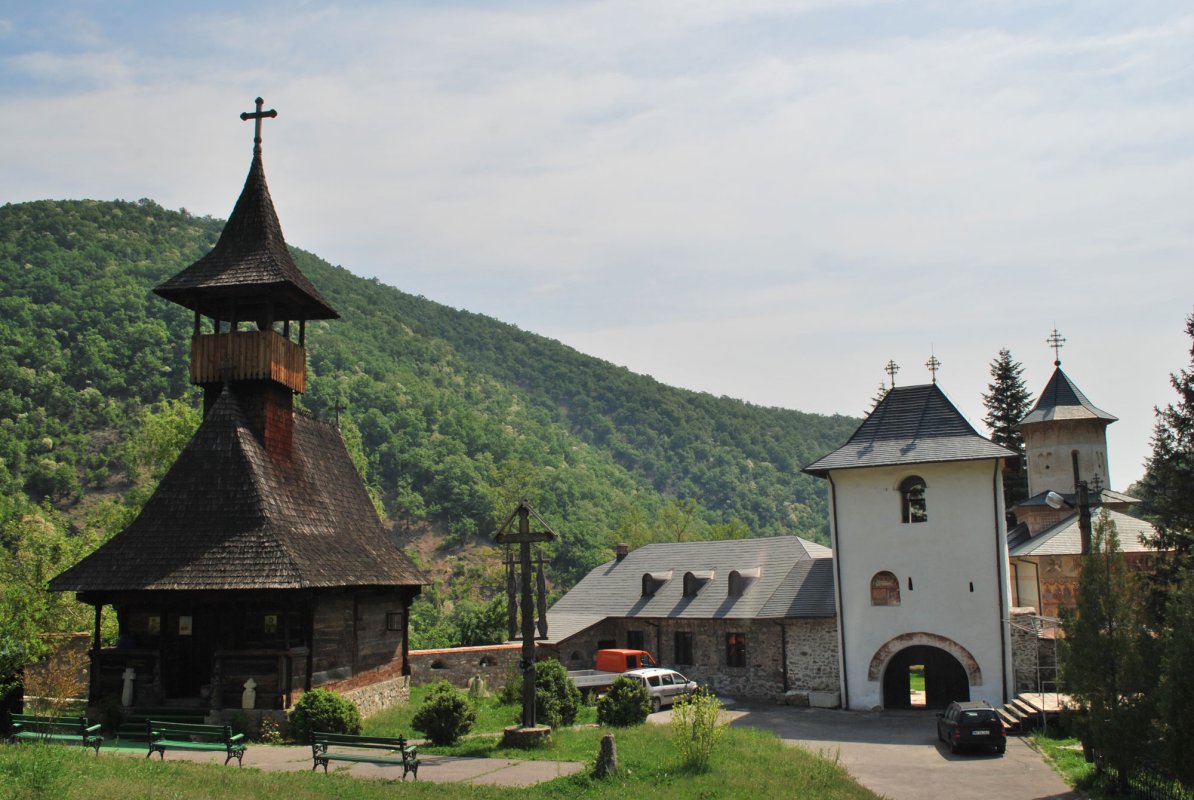 Sinaxa StareÅ£ilor Din Episcopia Severinului Si Strehaiei