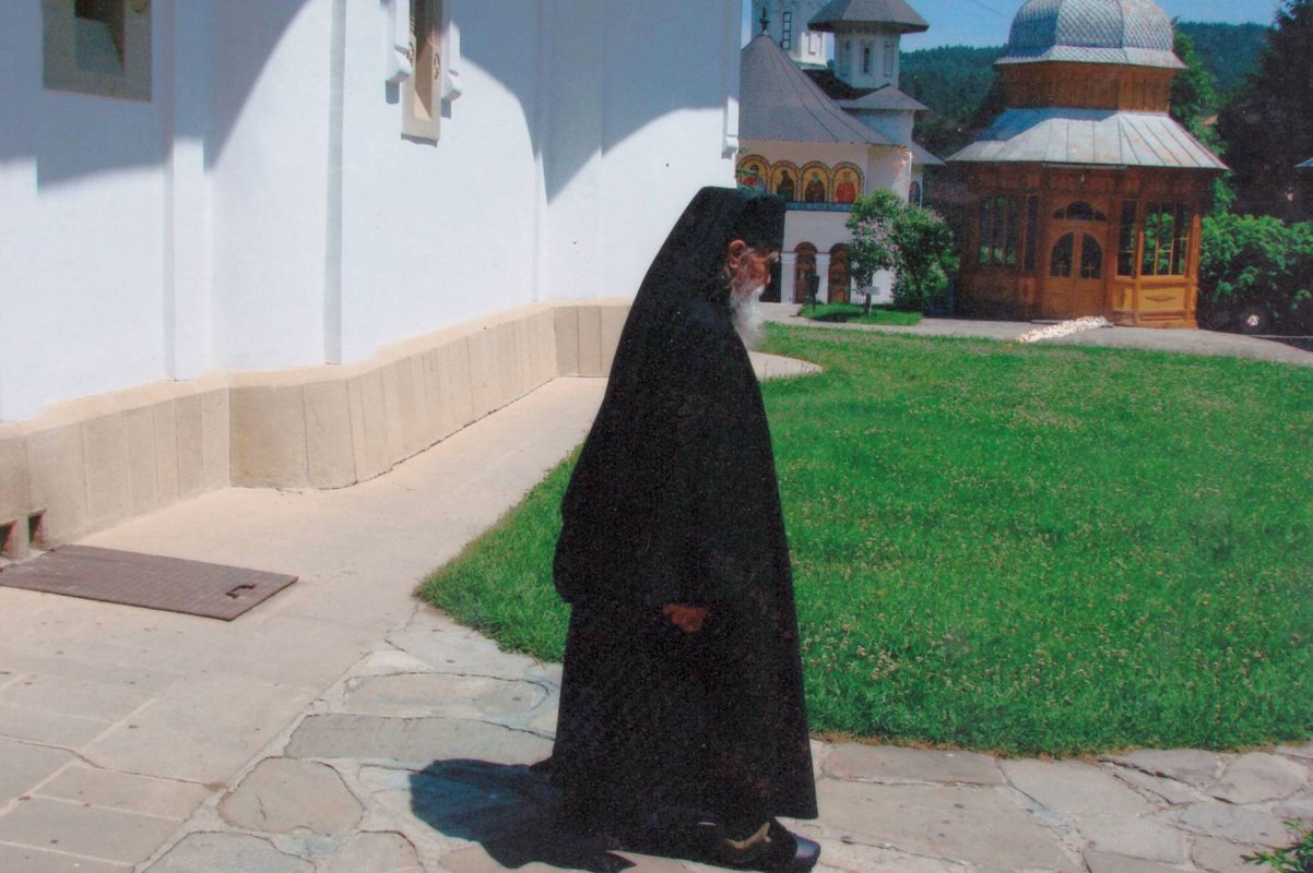 Cum şi-a încheiat călătoria acestei vieţi unul dintre marii călugări ai zilelor noastre 62094