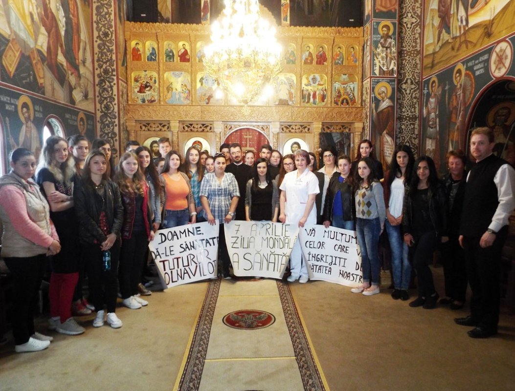 Elevi din Blaj în vizită la Spitalul Municipal, de Ziua Sănătăţii 62110