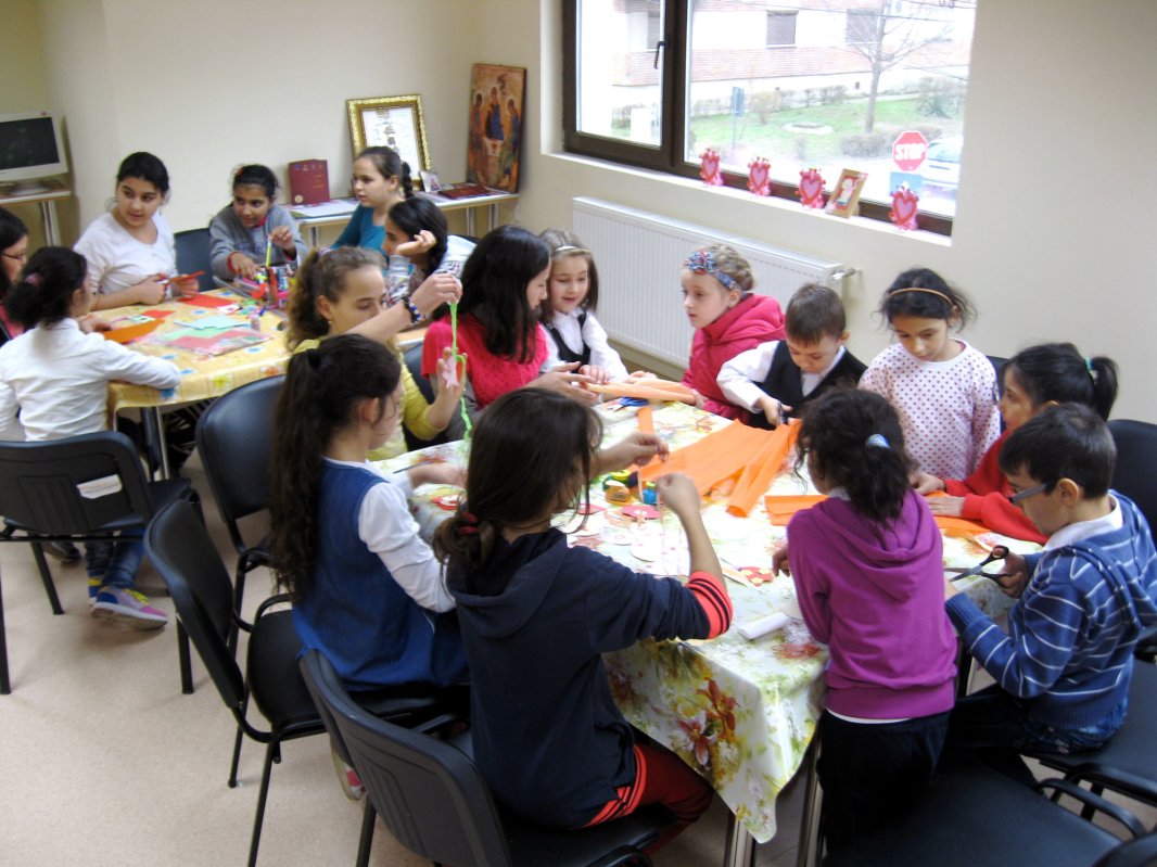 Acțiuni în folosul copiilor defavorizați 62048