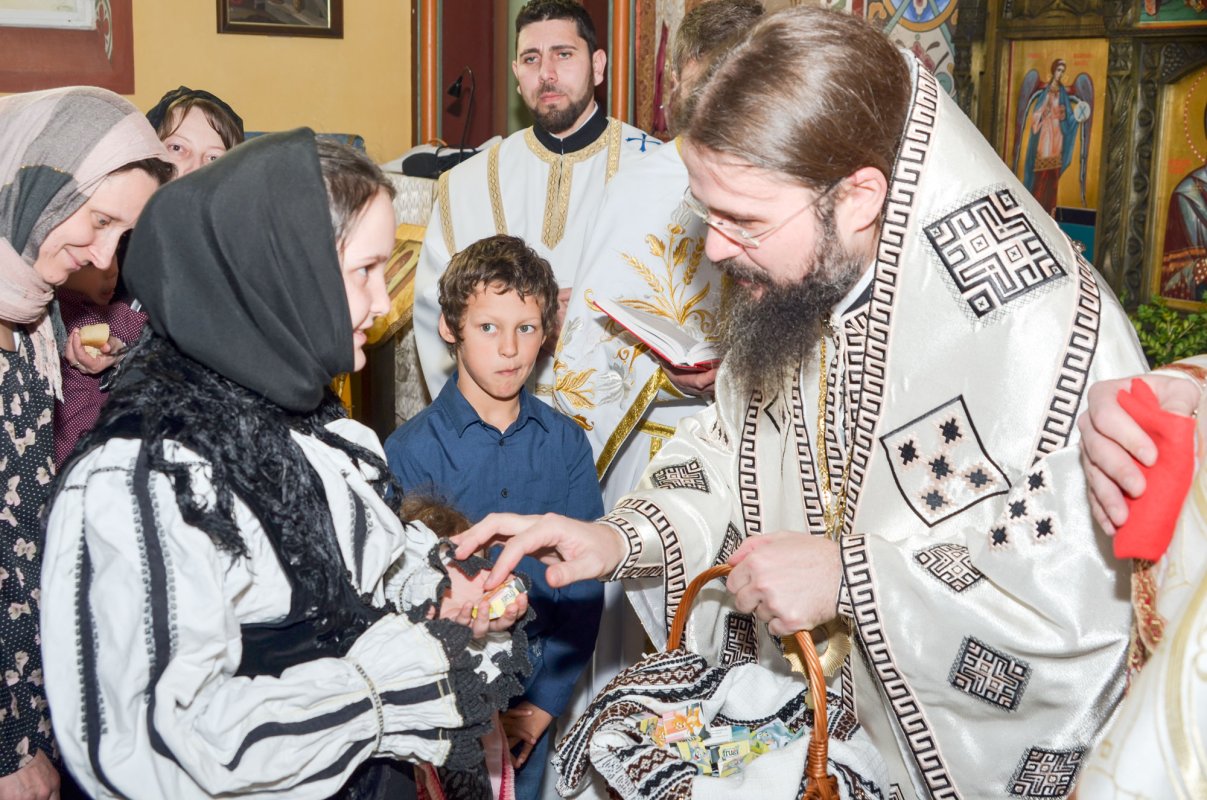 Slujiri arhiereşti în comunităţile româneşti din diasporă 62026