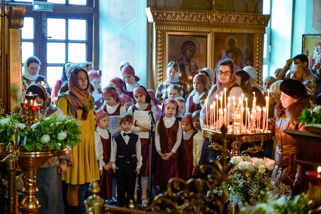 Viaţa parohială la Moscova 61949