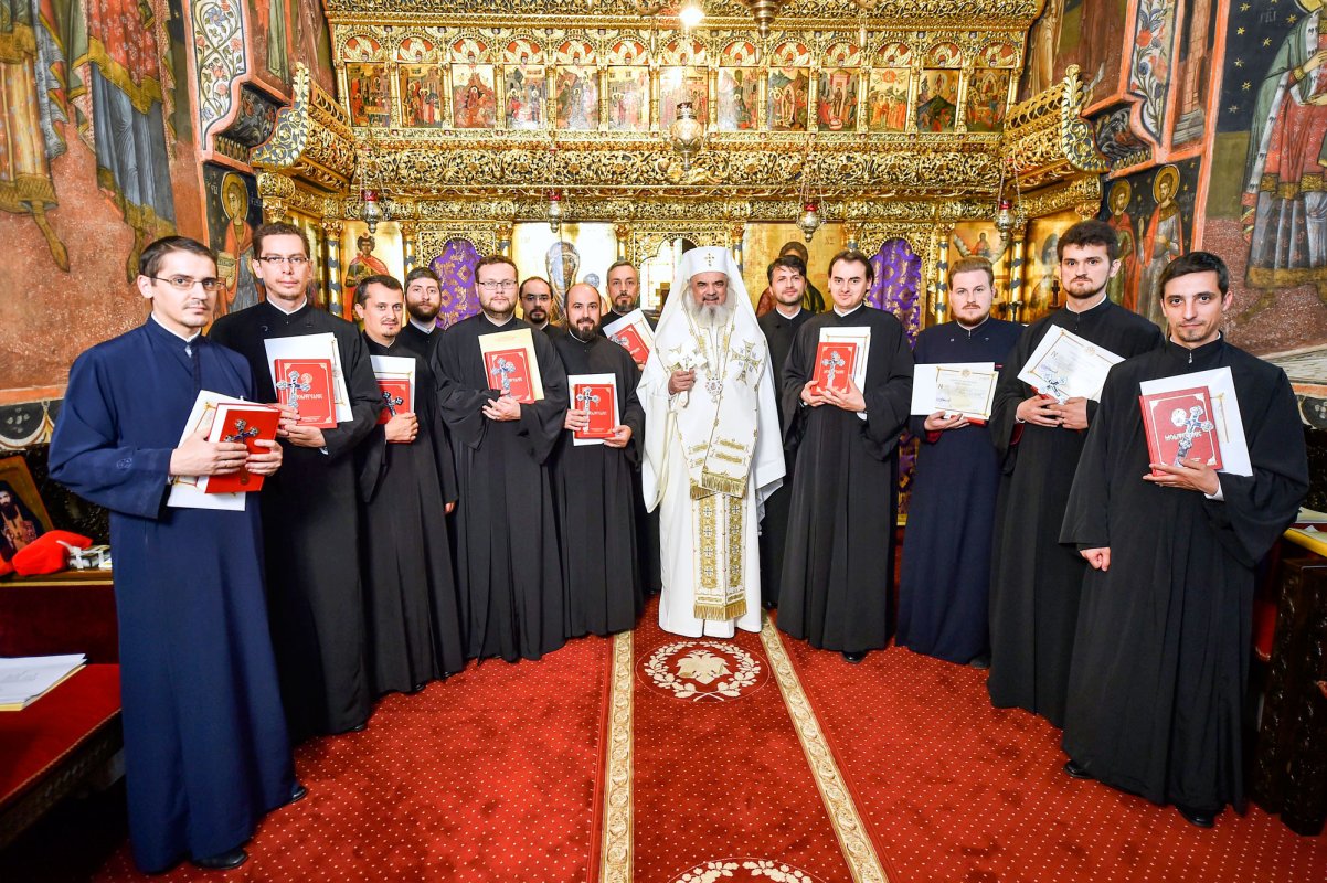 Hirotesii întru duhovnic la Reşedinţa Patriarhală 61856