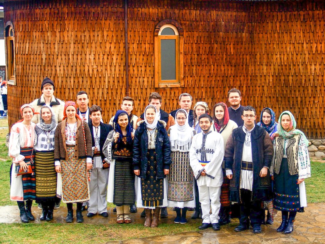 Pelerinaj al tinerilor Parohiei Iosefin 61727