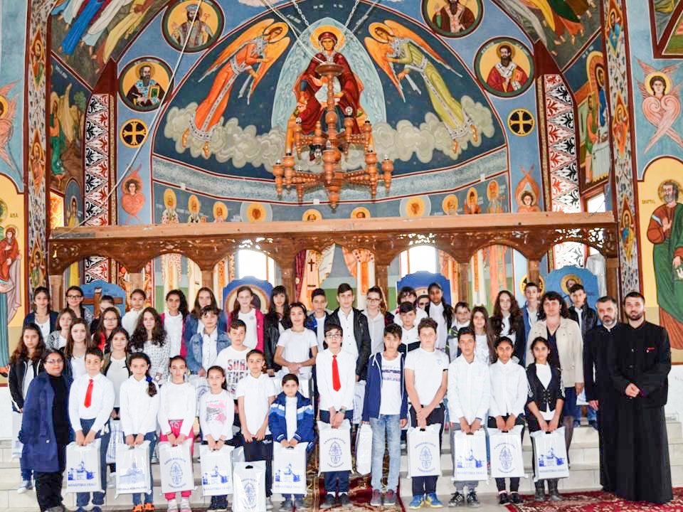 Proiect educațional și acțiuni social-filantropice în Dâmbovița 61738