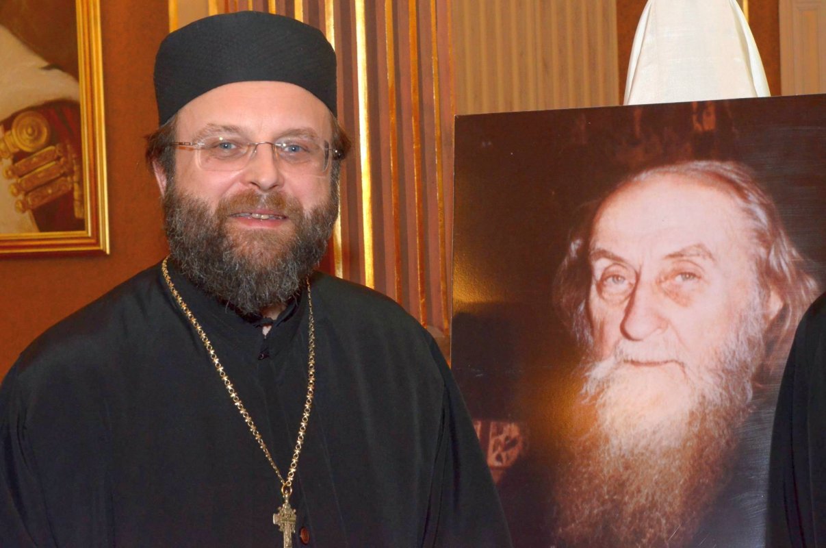 „Atât ajuți  pe aproapele, câtă suferință poți răbda pentru el” 61891