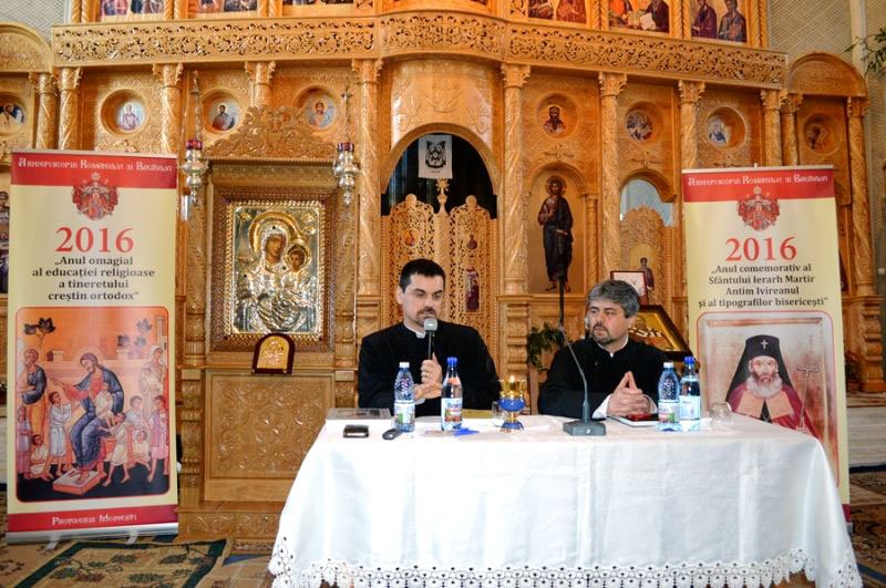 Conferinţă în catedrala oraşului Moineşti 61583