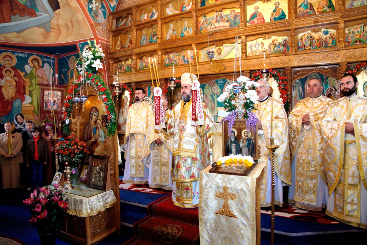 Slujiri arhierești în eparhii din Muntenia 61613