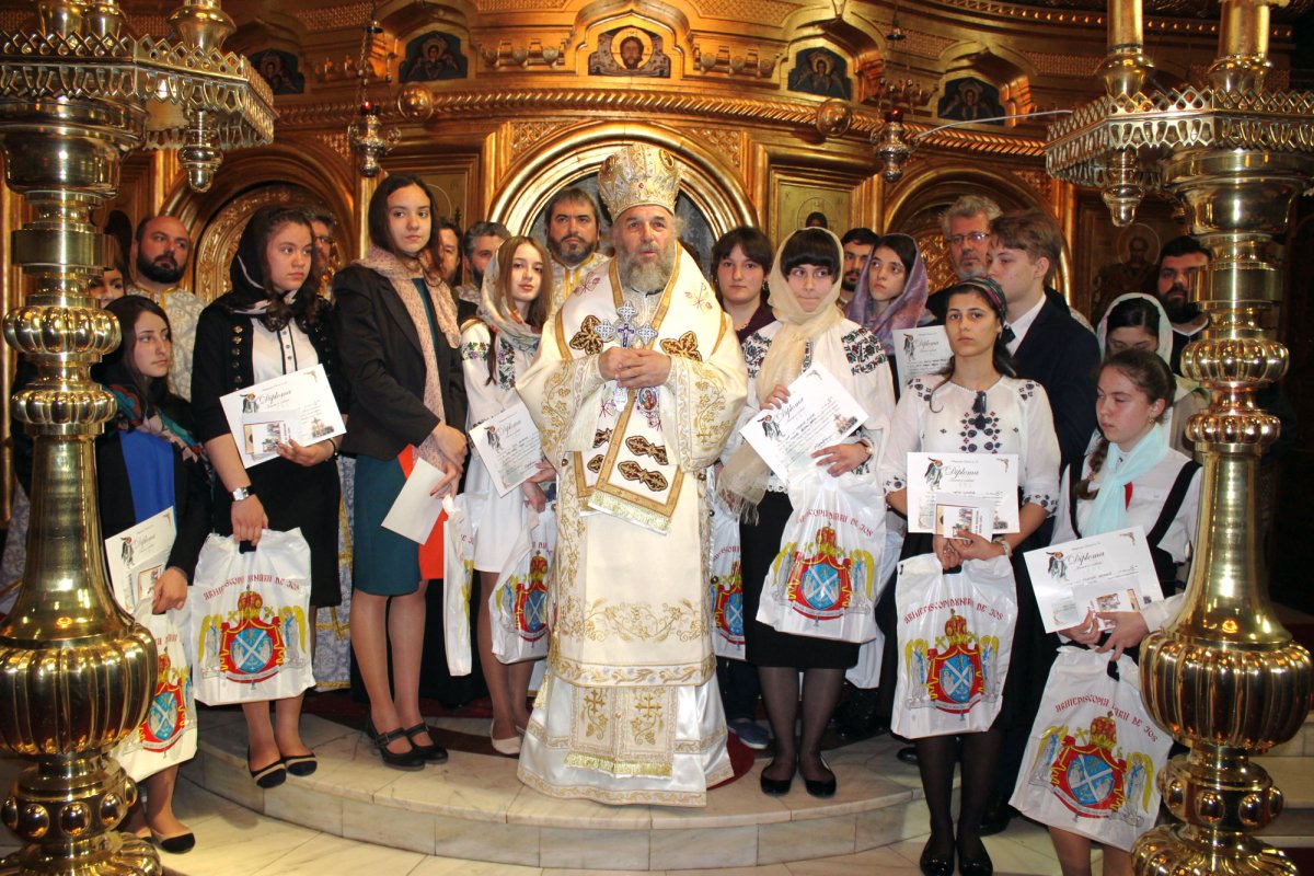 Slujiri arhierești în eparhii din Muntenia 61614