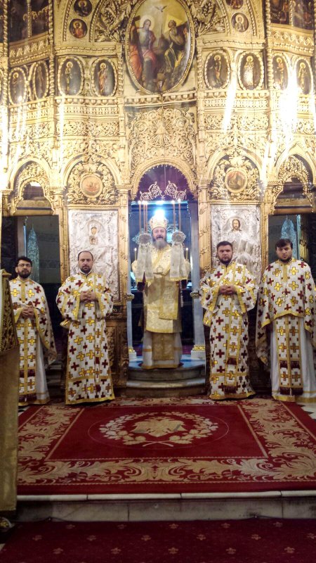 Slujiri arhierești în eparhii din Muntenia 61616