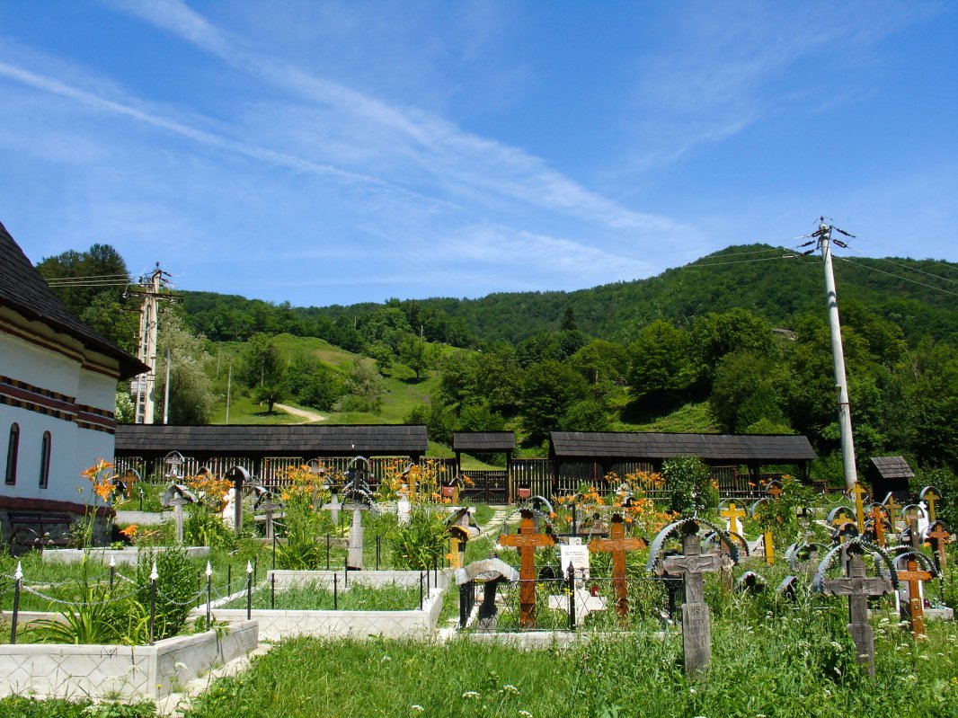 Unele prevederi tipiconale și tradiții locale ale pomenirii răposaţilor 61631