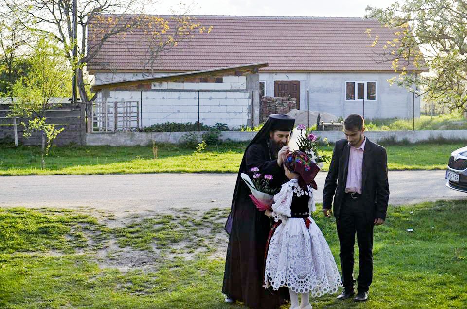 Rugăciuni și meditații teologice în Parohia Cintei 61547