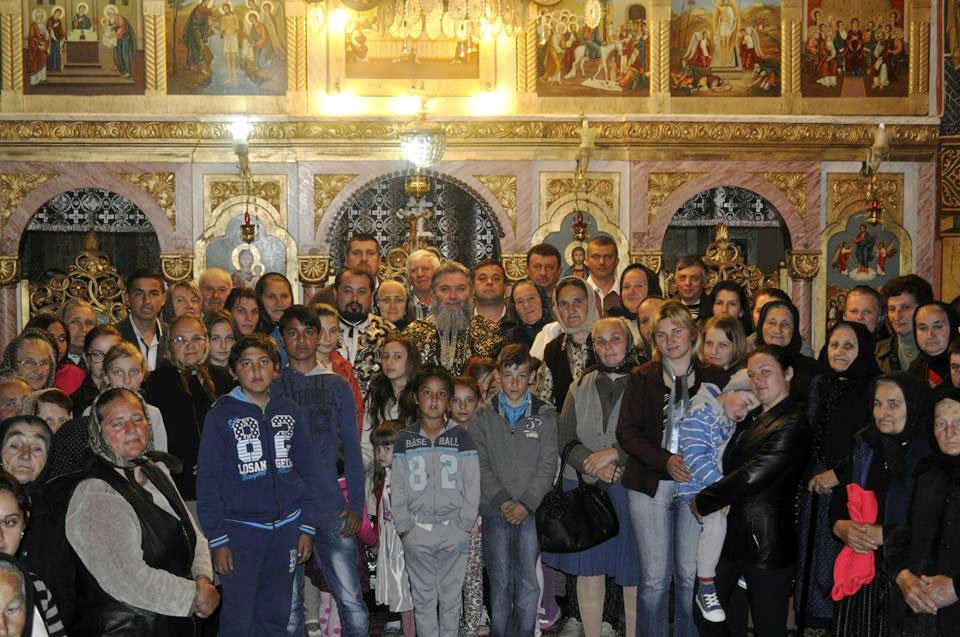 Rugăciuni și meditații teologice în Parohia Cintei 61548