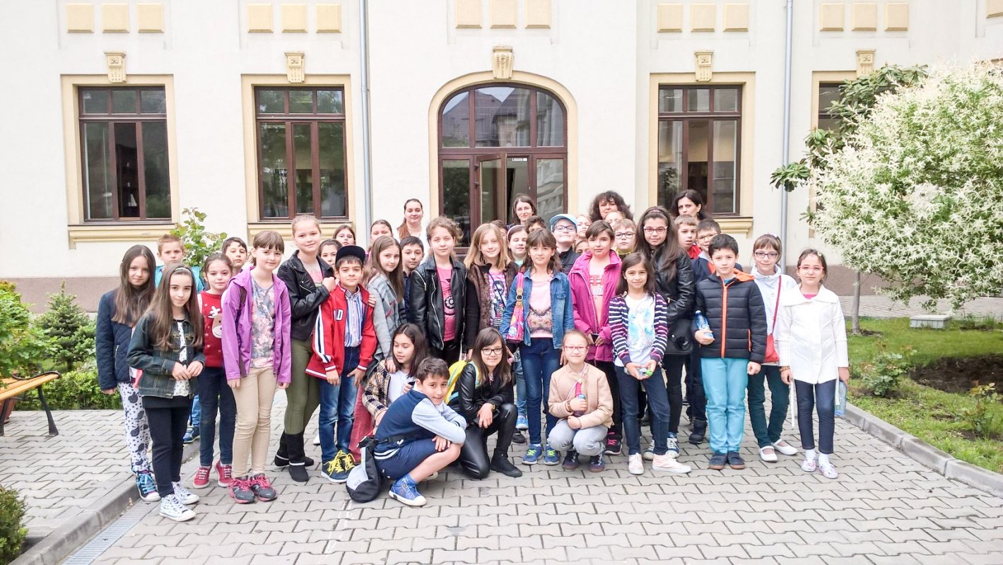 Vizite la centrele Arhiepiscopiei Craiovei 61465