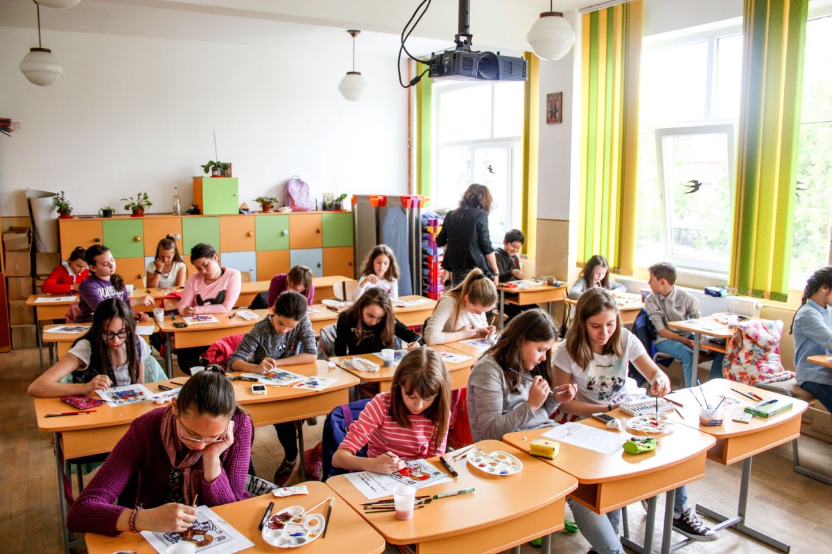 Atelier-concurs de pictură pe sticlă 61394