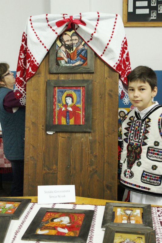 Festivalul „Tradiții și obiceiuri de Paști în Țara Făgărașului” 61380