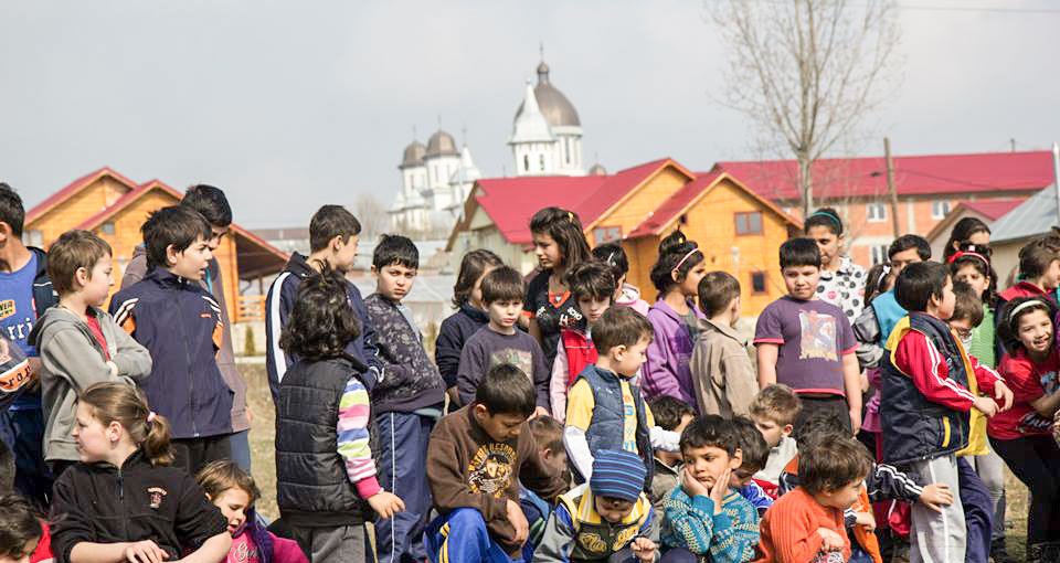 Lucrare și jertfă pilduitoare la Așezământul Dumbrava 61400