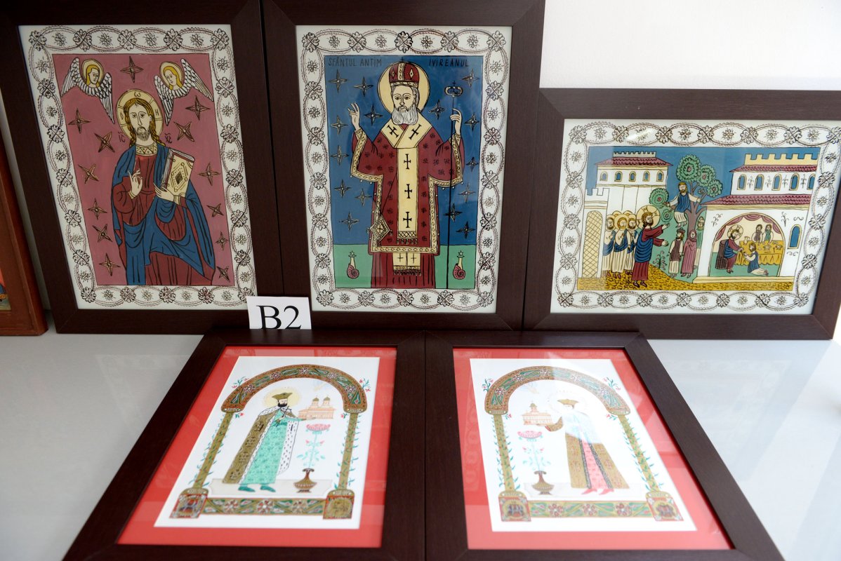 Lucrările participante la concursul „Icoana ortodoxă - lumina credinţei” au fost evaluate 61413