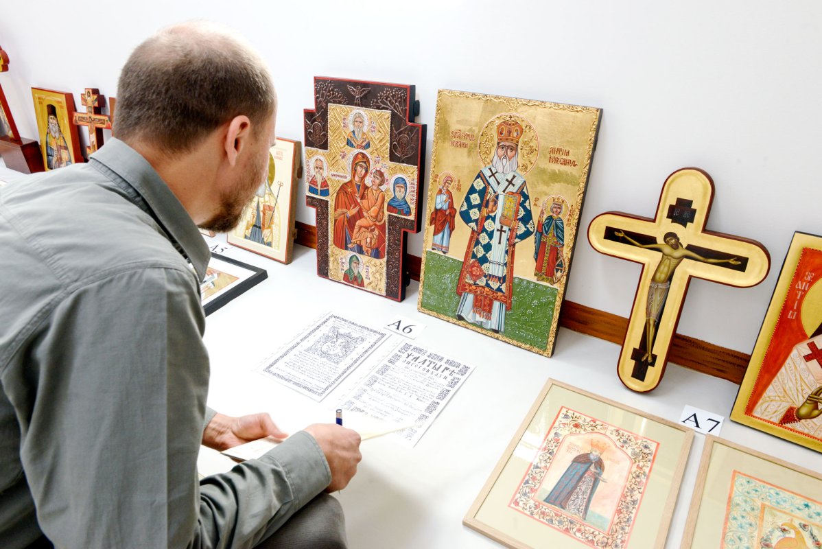 Câștigătorii Concursului național „Icoana ortodoxă - lumina credinței” 61328