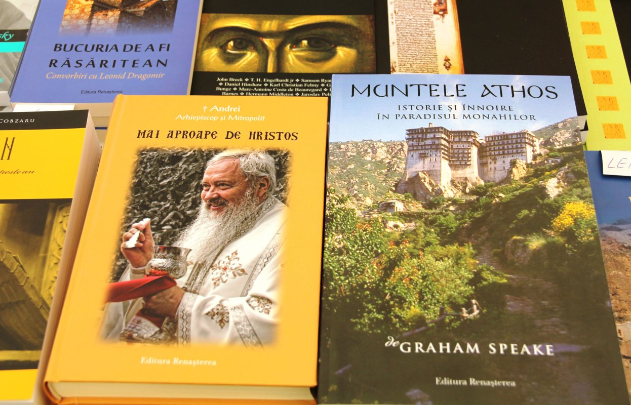 Volume lansate de Editura Renaşterea la „Gaudeamus”, Cluj-Napoca 61298