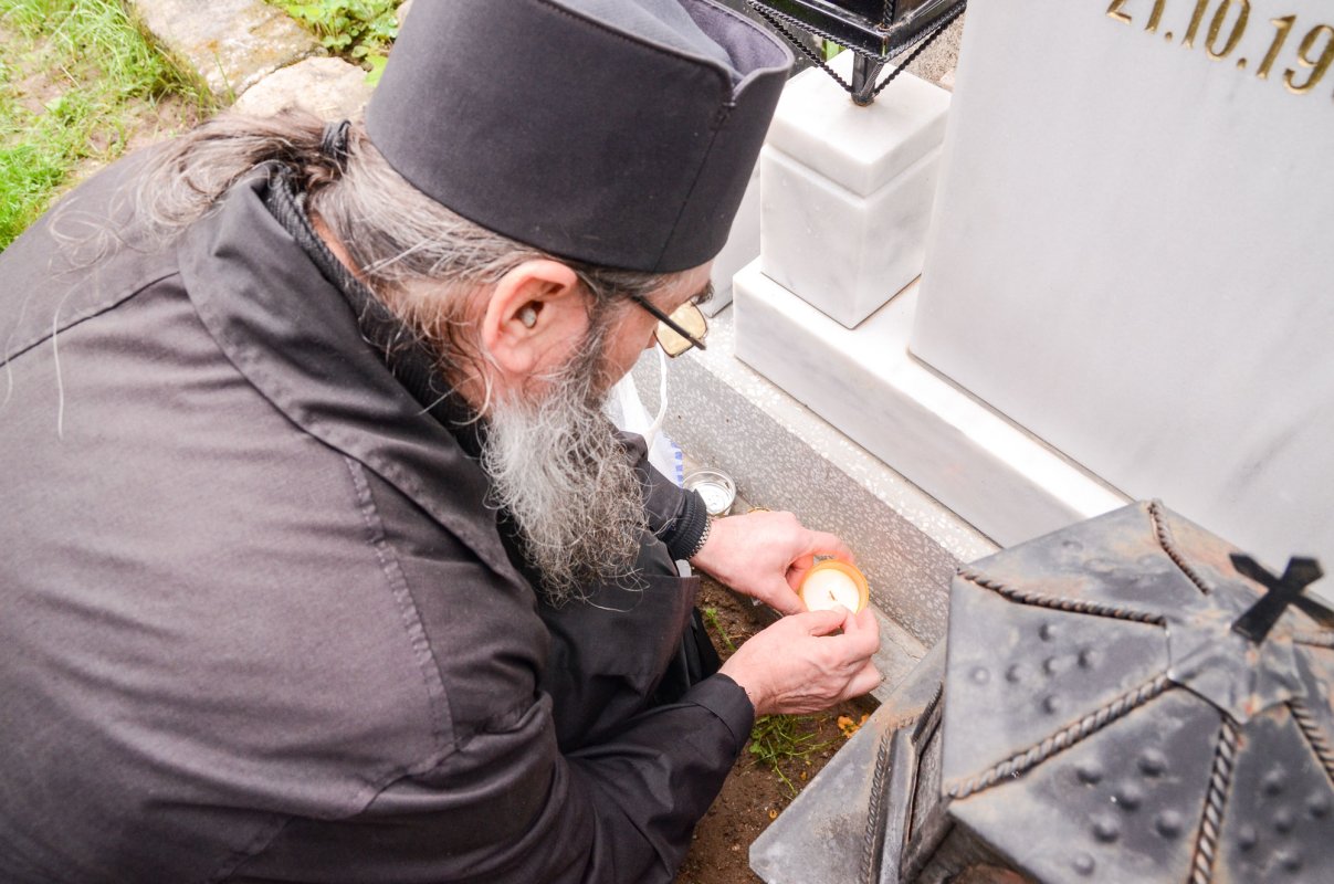 Istorie și veșnicie printre mormintele Cernicăi 61285