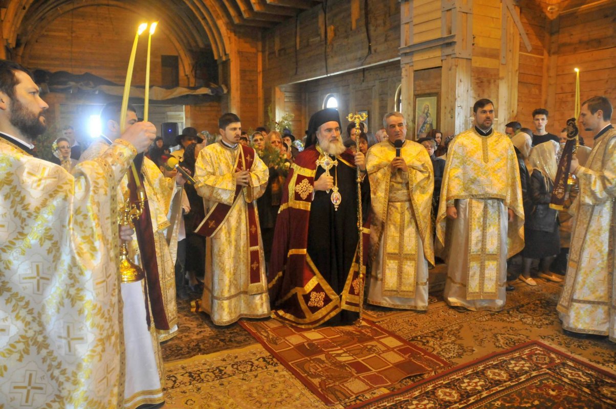 Duminica Floriilor, la Bacău şi Roman 61132