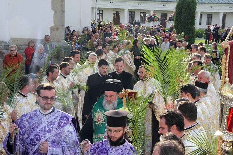 Duminica Floriilor, la Bacău şi Roman 61133