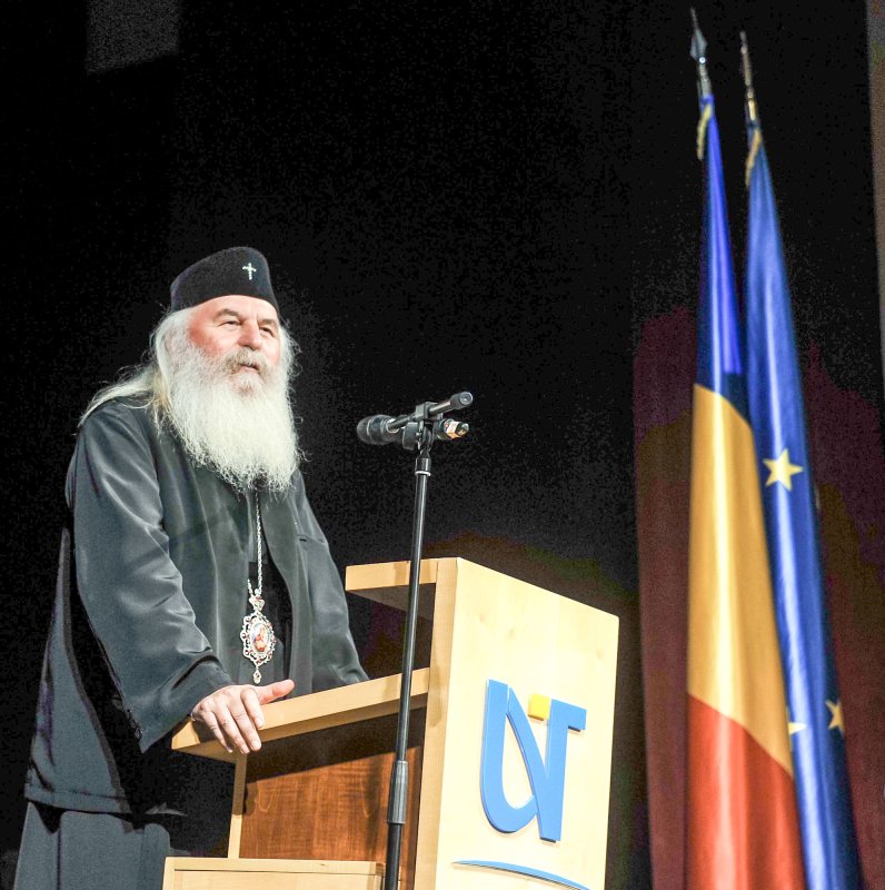 Conferință pe teme științifice la Timișoara 61127