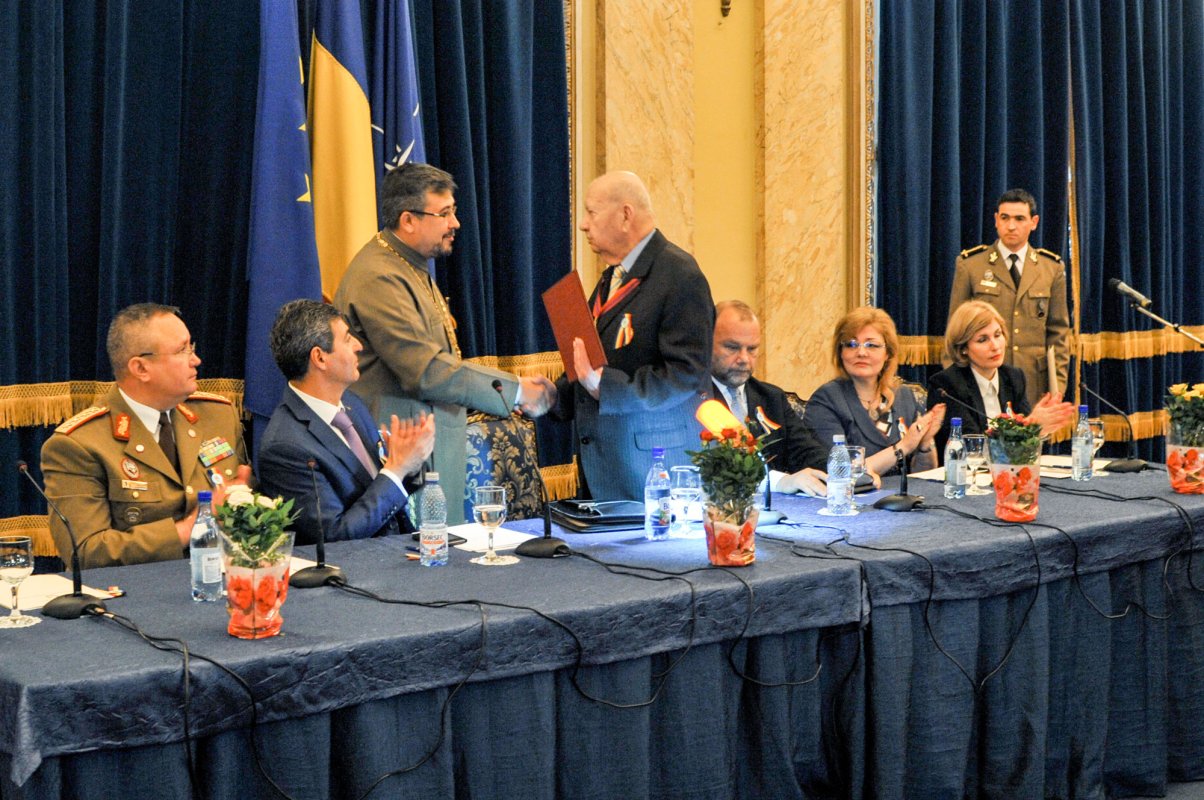 Ziua Veteranilor de Război din România 61120