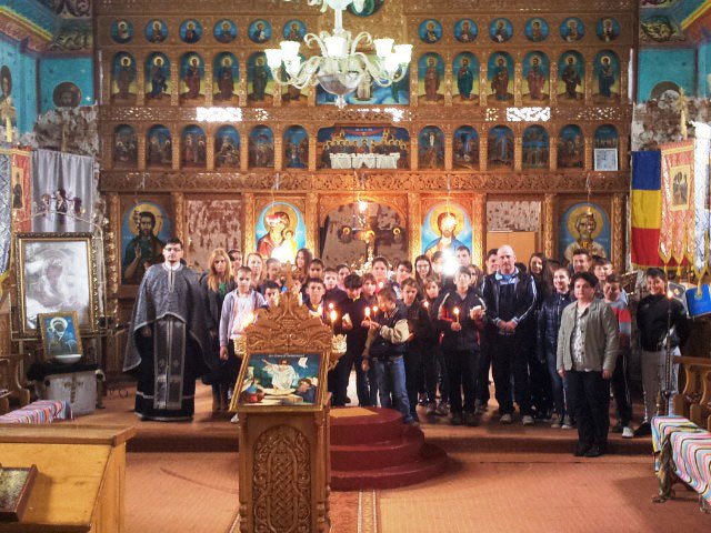 Activităţi cu copiii în parohii bihorene 60965