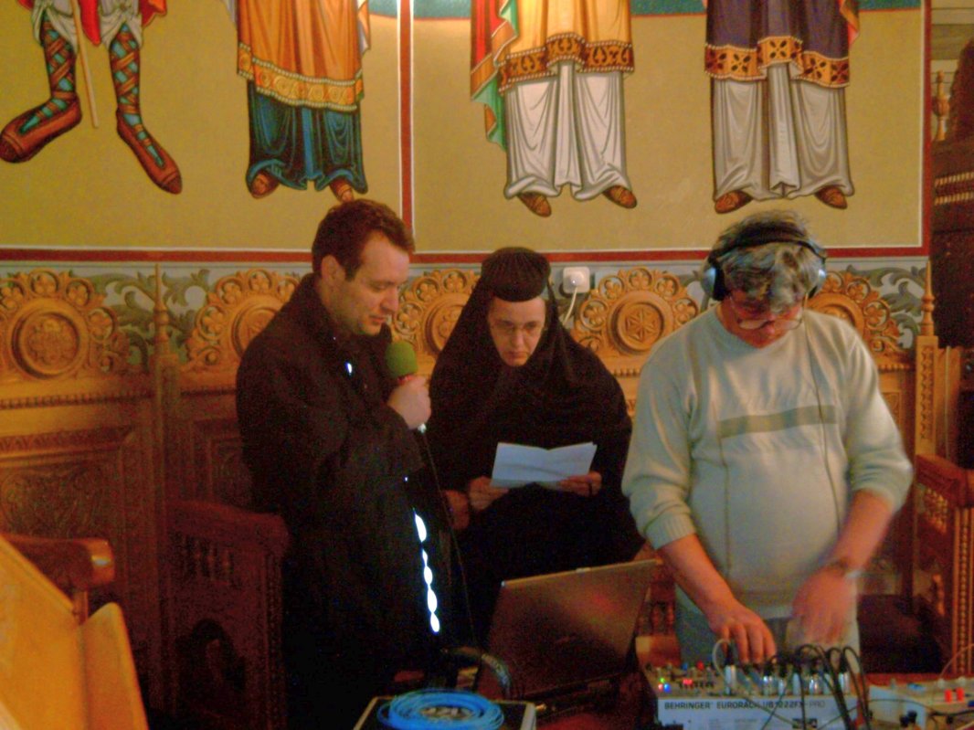 Program special la Radio România Iaşi 60954