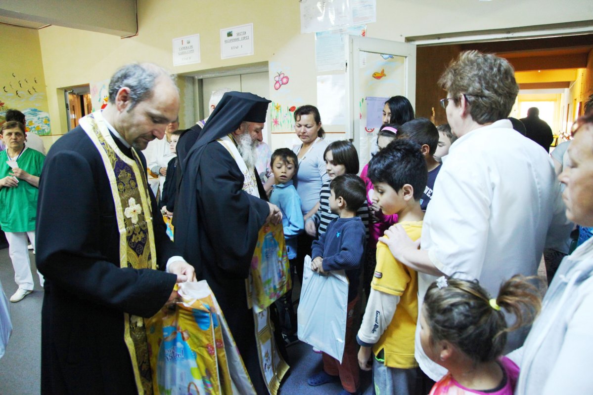 Vizita PS Ilarion Făgărăşanul la copiii din Spitalul de Psihiatrie 60959