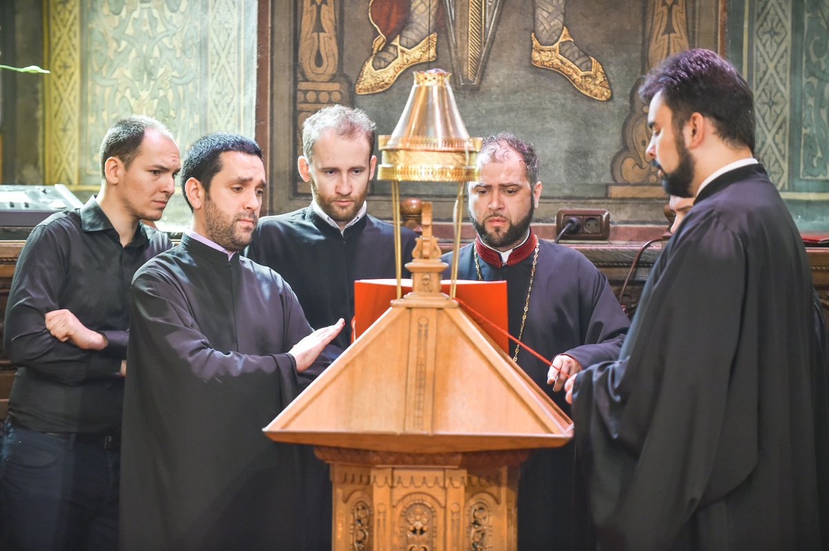 Prăznuirea instituirii Euharistiei la Cina cea de Taină 60917