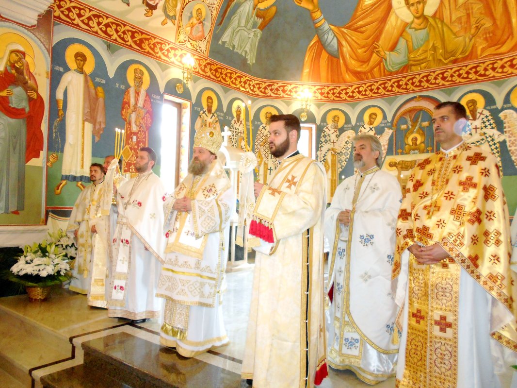 Sărbătoare la Parohia Costeasca din Capitală 60818