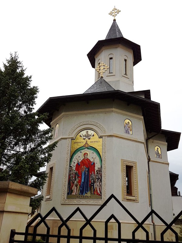 Sărbătoare la Parohia Costeasca din Capitală 60819